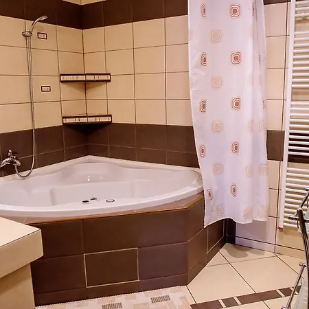 Hotel Slnecny Dvor