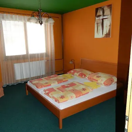 Hotel Slnecny Dvor Michalovce